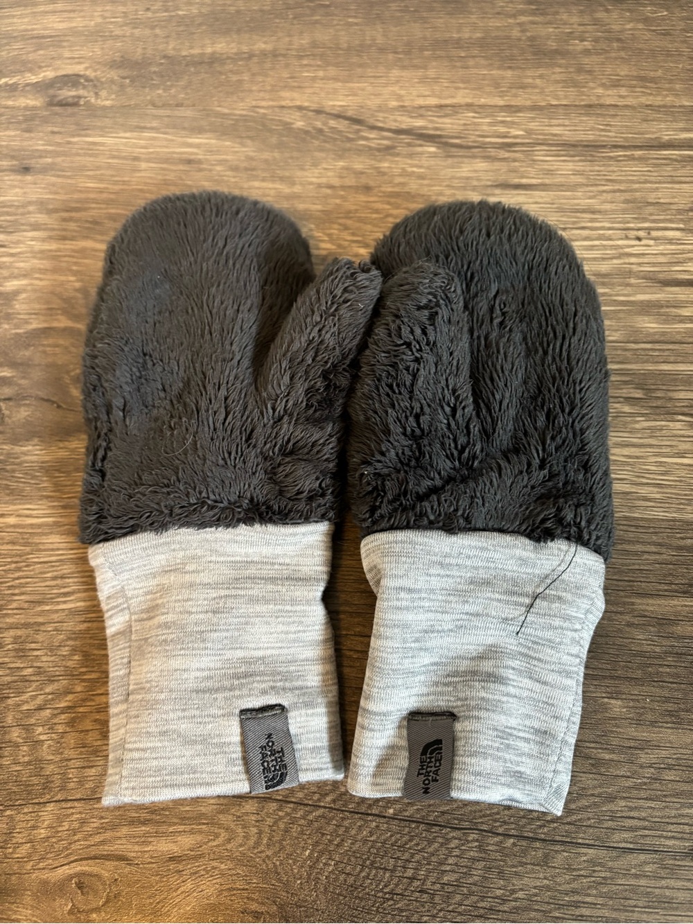The North Face Black Fleece Mittens with Heather Gray Cuffs